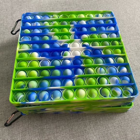 Push bubble pop it fidget toys. 100 bubbles. - Picture 4 of 5